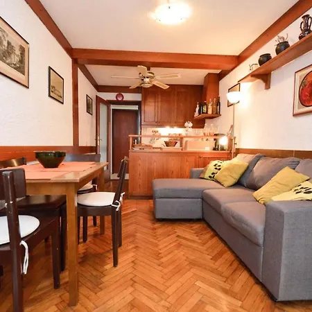 Apartment Rotar II 11080 Pula