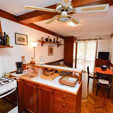 Apartment Rotar II 11080
