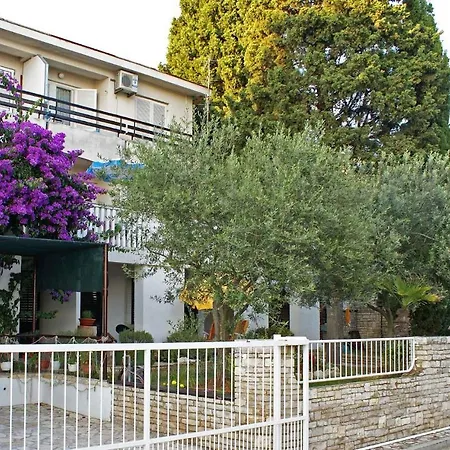 Apartment In Pula/istrien 10862 Veruda